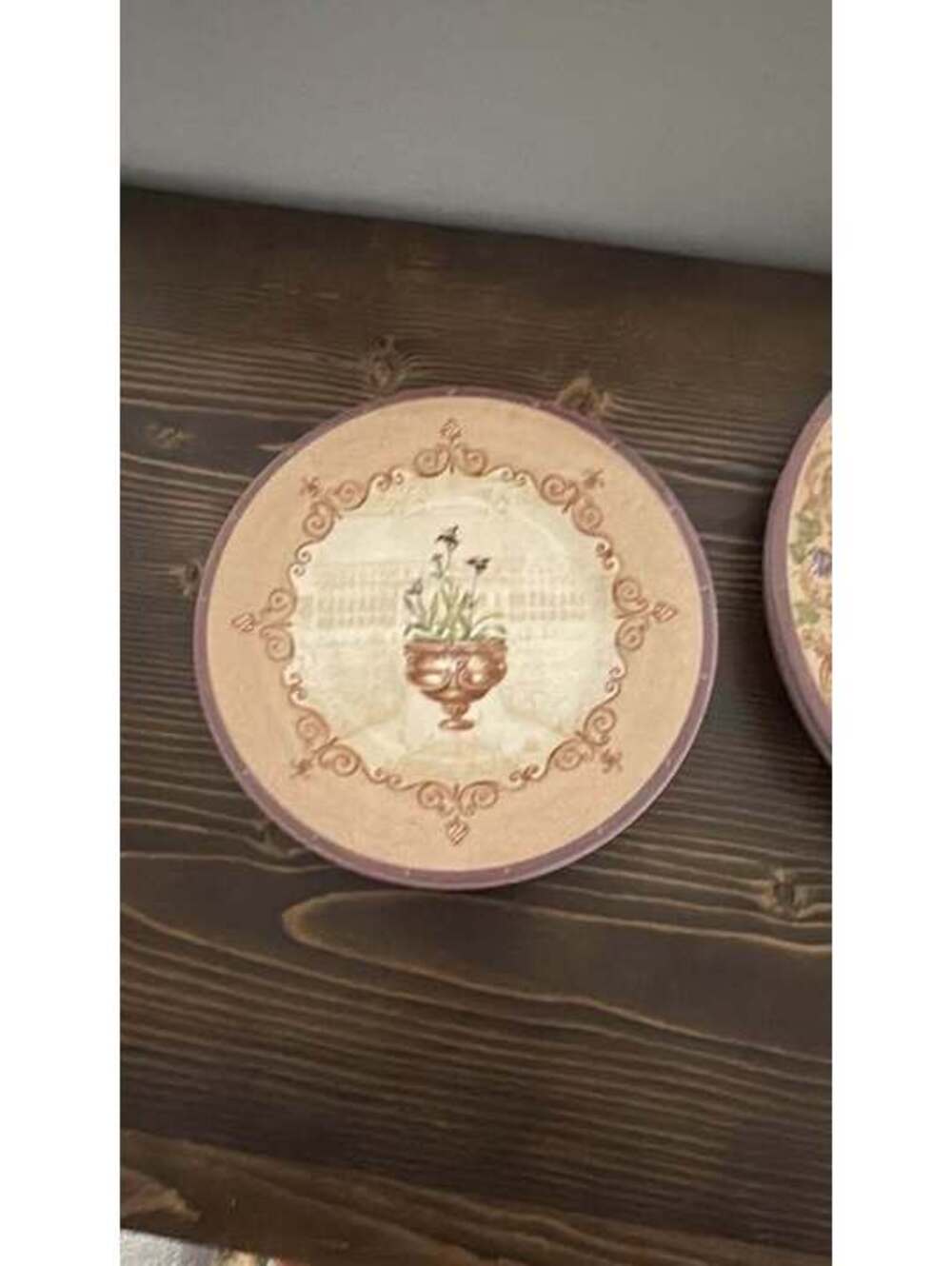 Queen’s Hampton Court Palace Set –Made in England – Cabinet Kept – 12 Pieces